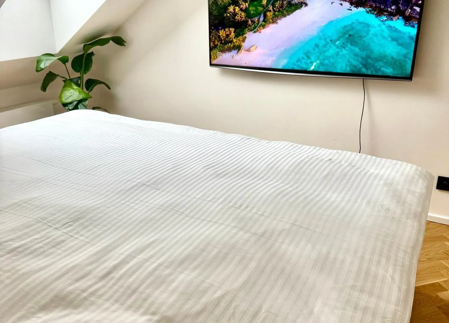 Luxury New Apartment With Balcony Steps From Wenceslas Square Prague Czech Republic