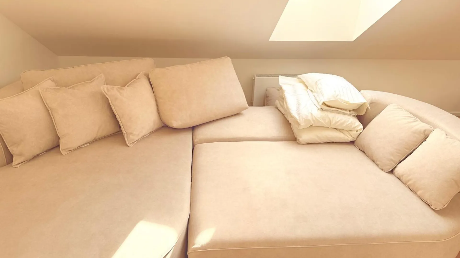 Luxury New Apartment With Balcony Steps From Wenceslas Square Prague